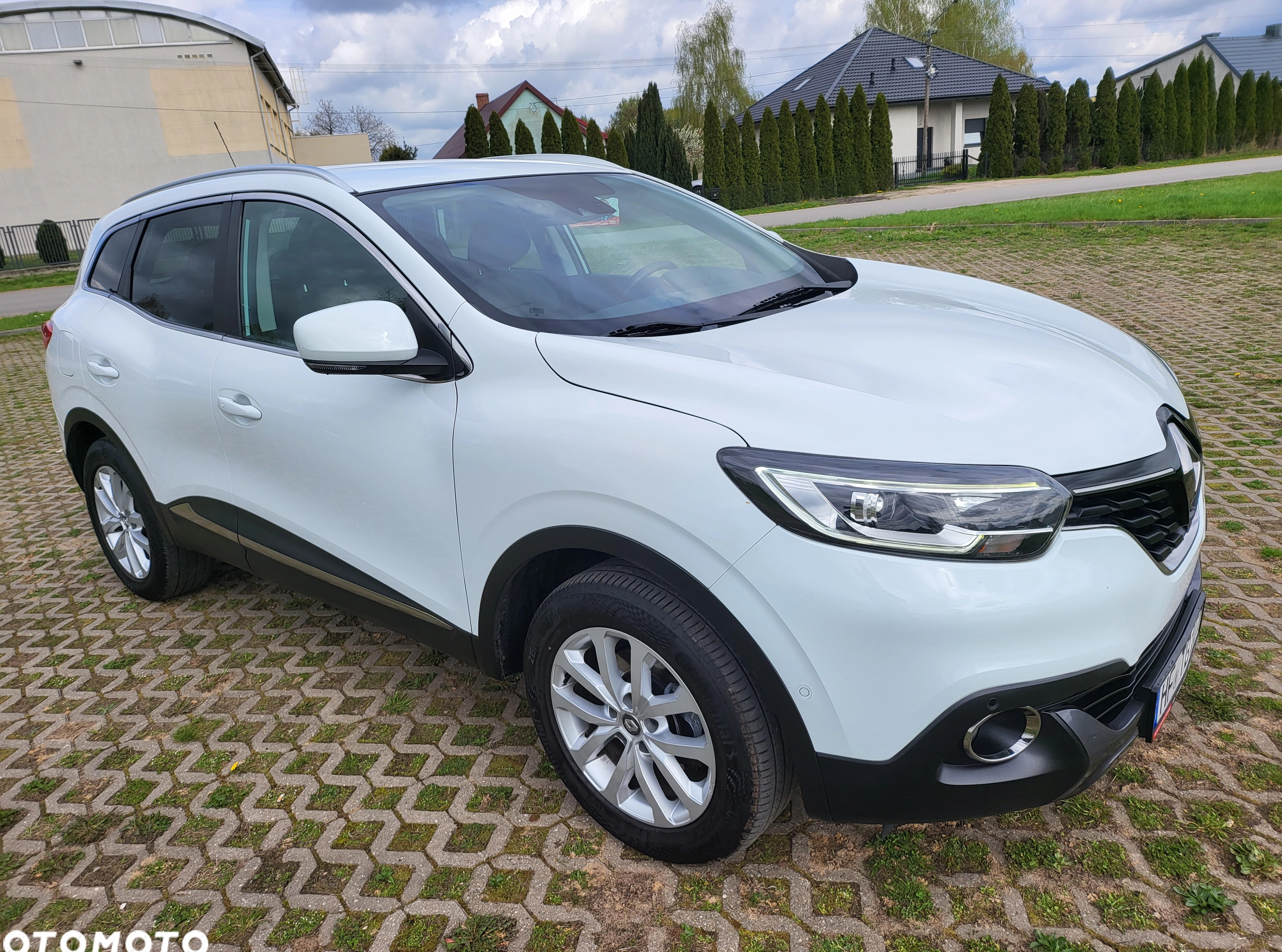 Renault Kadjar cena 48909 przebieg: 198000, rok produkcji 2016 z Sieradz małe 781
